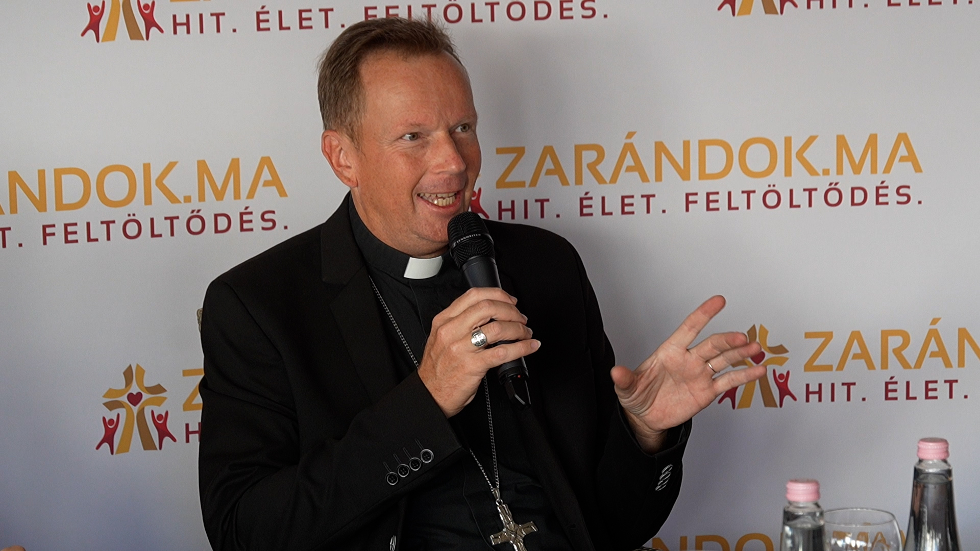 „A vágyam az, hogy Isten igéje minden emberhez jusson el” – Biblia egy év alatt közönségtalálkozó Kaposváron 1 2026.09.18 Kaposvar BIY kozonsegtalalkozo v cimlap