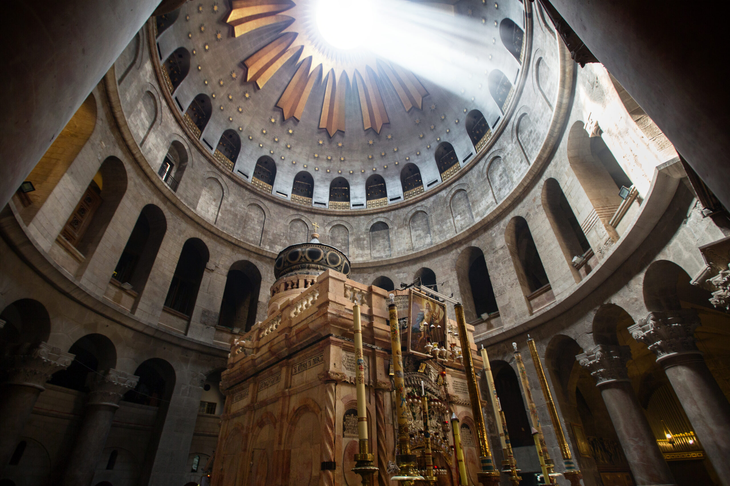 A Szent Sír-templom régészei bizonyítékot találtak az evangéliumi beszámolóra 1 Church of the Holy Sepulchre in Jerusalem scaled
