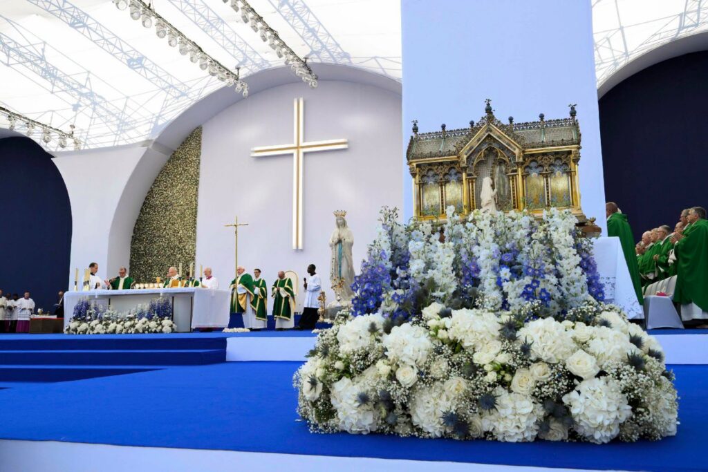 XIV. Leó pápa Lourdes-ban: „Legyetek az élet szenvedélyes szolgálói!” 3 XIV. Leo papa Lourdesban 4