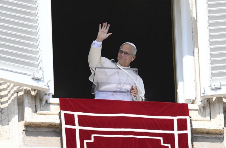 XIV. Leó pápa: Kérjük a Szűzanya közbenjárását, hogy megszűnjenek a háborúk 1 Leo papa Urangyala 1004